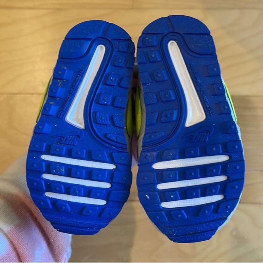 Nike Toddler MD Valient Sneakers Size 4C - Picture 5 of 7